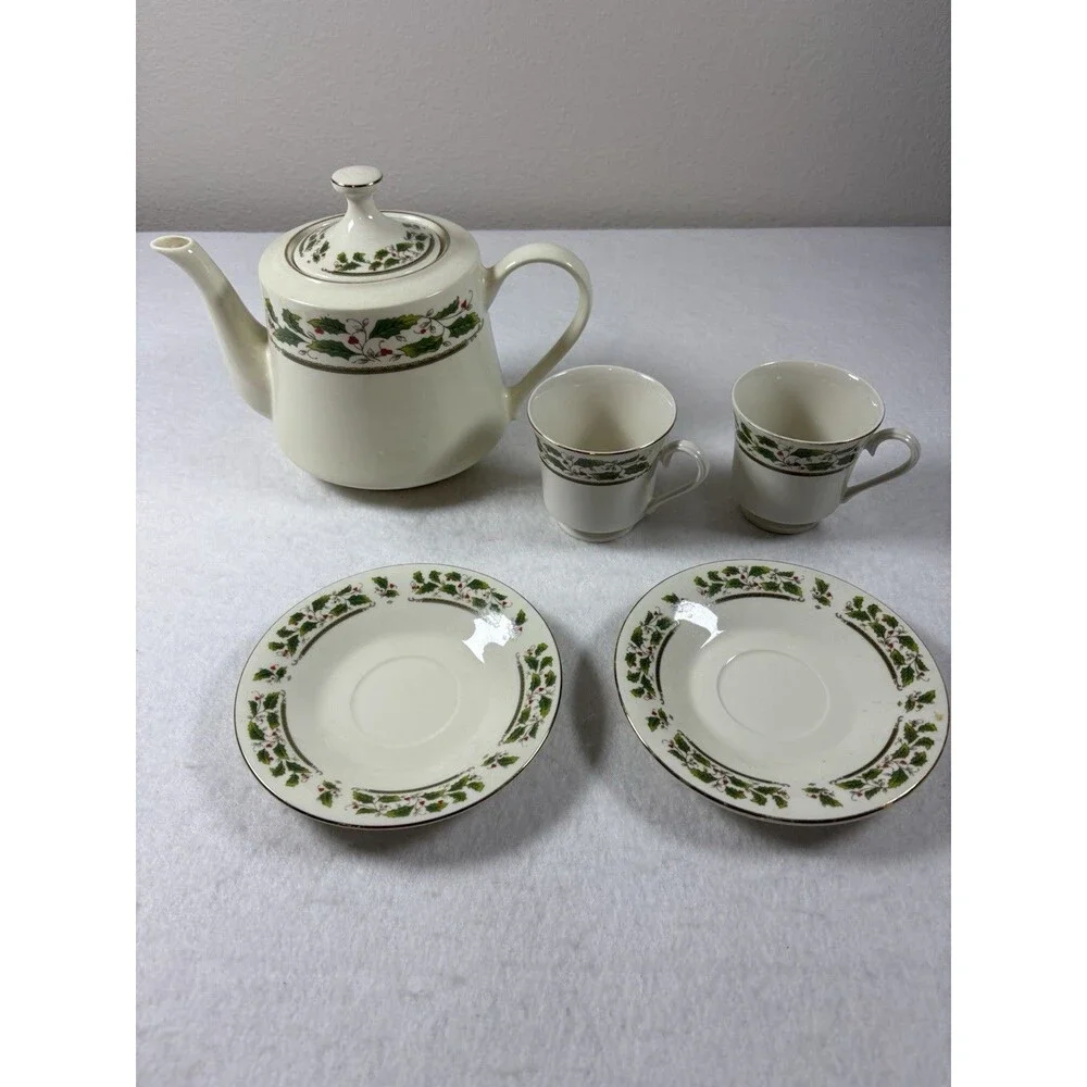 Home for the Holidays Holly Holiday Tea Set Teapot 2 Cups 2 Saucers Christmas